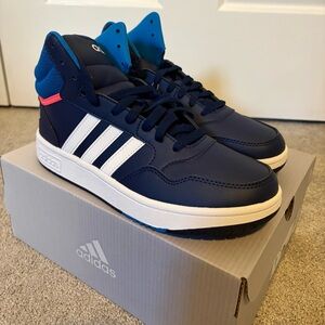 Adidas Boy’s Navy Blue High Top Sneakers NIB Size 6